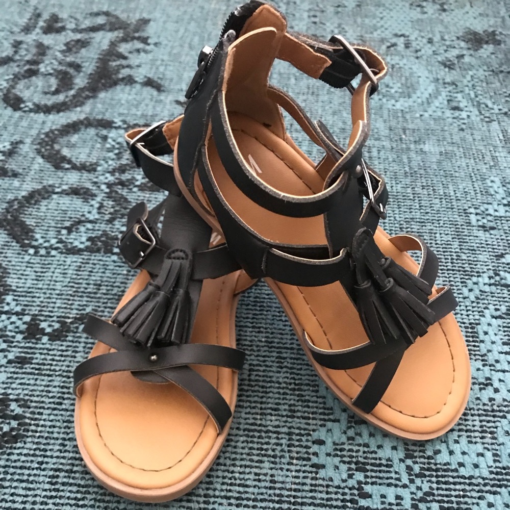H&M ~ girl’s gladiator sandal ~ size 12